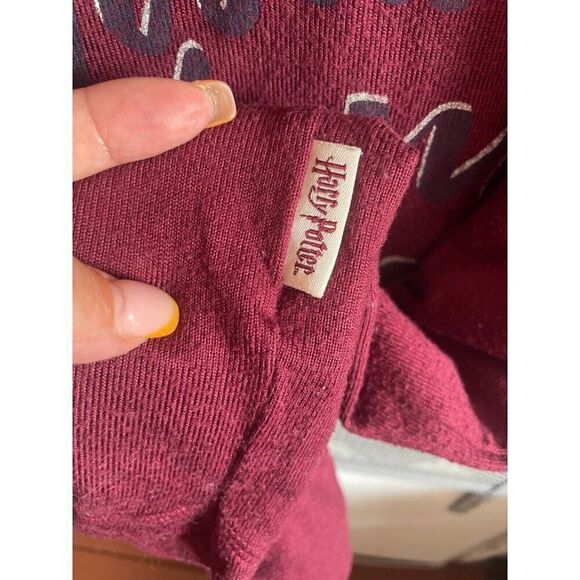 Harry Potter Sleepwear Hogwarts Is My HomeXL Pajama Top Night Shirt - Picture 4 of 7